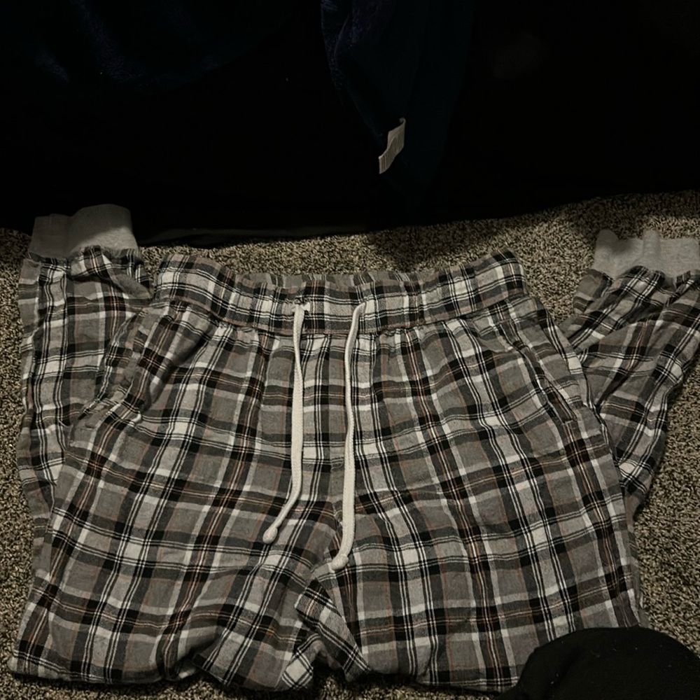 plaid pajama planters, size M, good condition